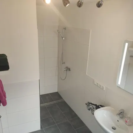 Engler Bahnhofstrasse * Lauenburg